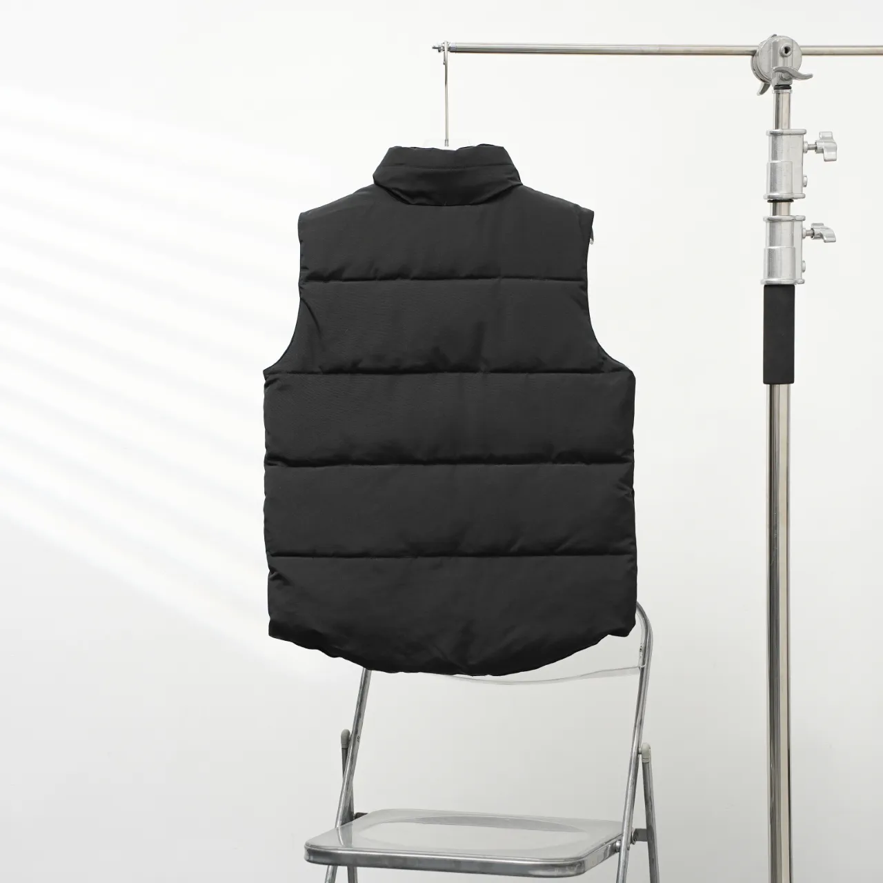 P340 CANADA GOOSE丨Canada Goose slanted pocket stand collar down vest Color: black with red label Size: XS-XXL